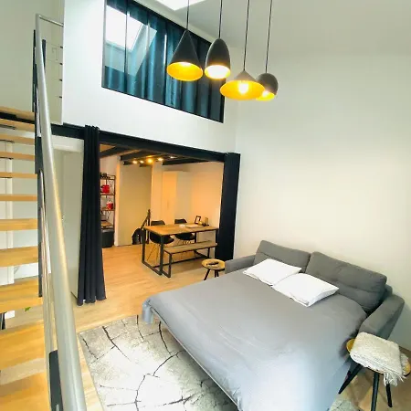 Apartment Bel Immeuble Renove Dans Le Coeur Historique