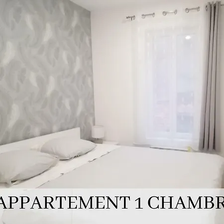 Bel Immeuble Renove Dans Le Coeur Historique Apartment *